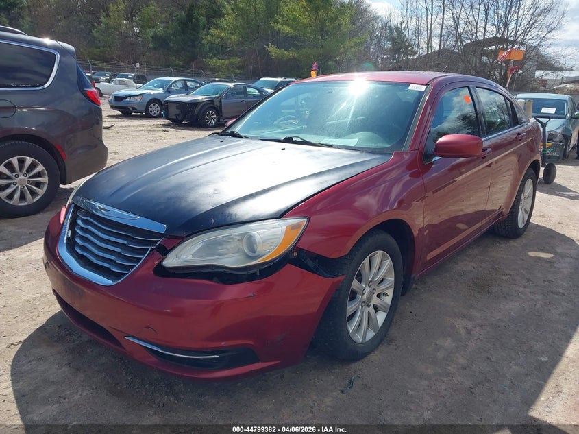 2013 Chrysler 200 Touring