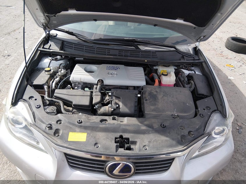 2011 Lexus Ct 200H Premium VIN: JTHKD5BH7B2046573 Lot: 44799407