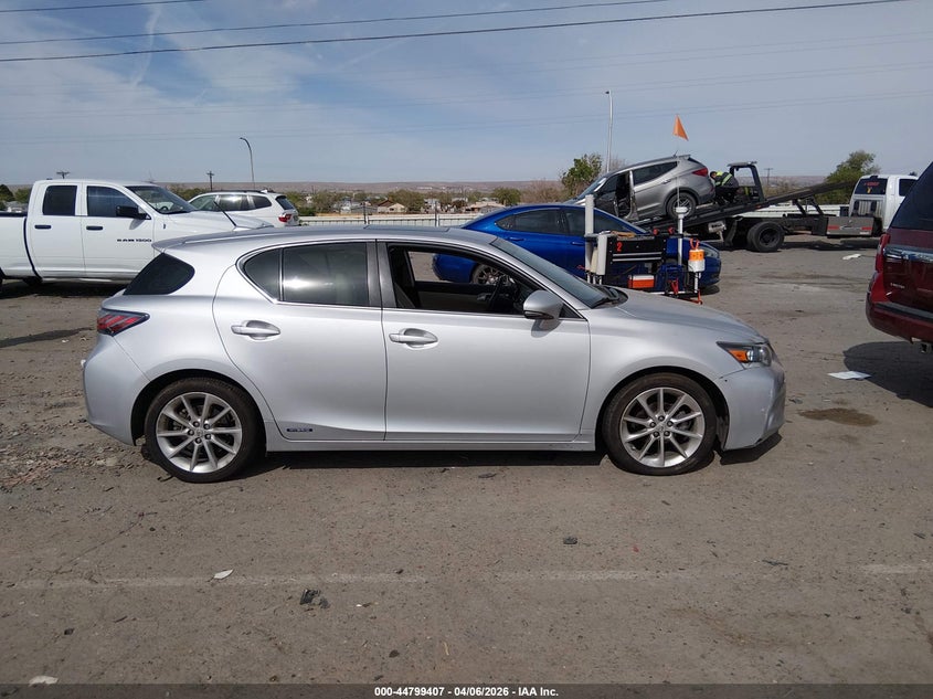 2011 Lexus Ct 200H Premium VIN: JTHKD5BH7B2046573 Lot: 44799407