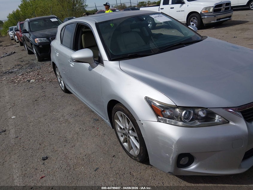2011 Lexus Ct 200H Premium VIN: JTHKD5BH7B2046573 Lot: 44799407
