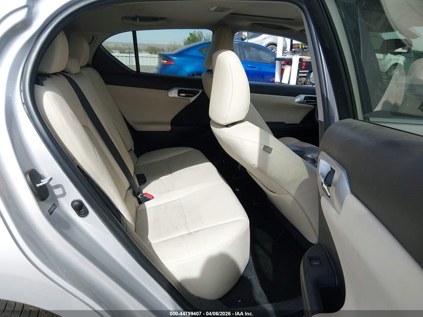 2011 Lexus Ct 200H Premium VIN: JTHKD5BH7B2046573 Lot: 44799407