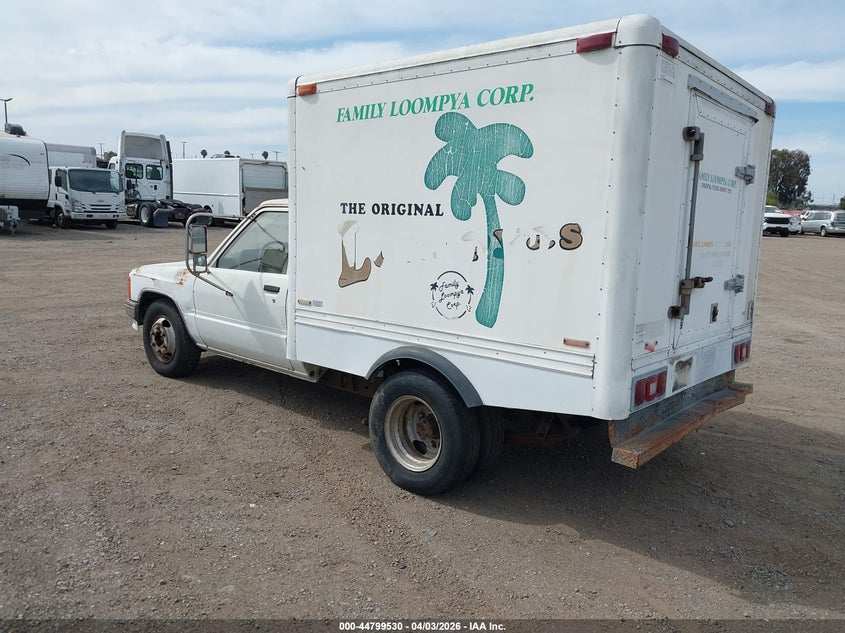 1987 Toyota Pickup Cab Chassis Rn55