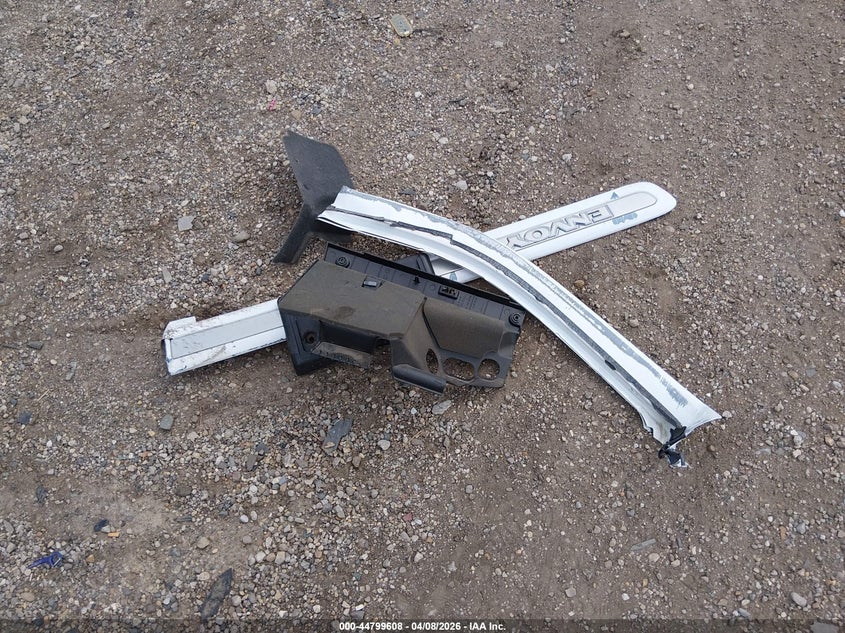 2003 GMC Envoy Slt VIN: 1GKDT13S932288447 Lot: 44799608