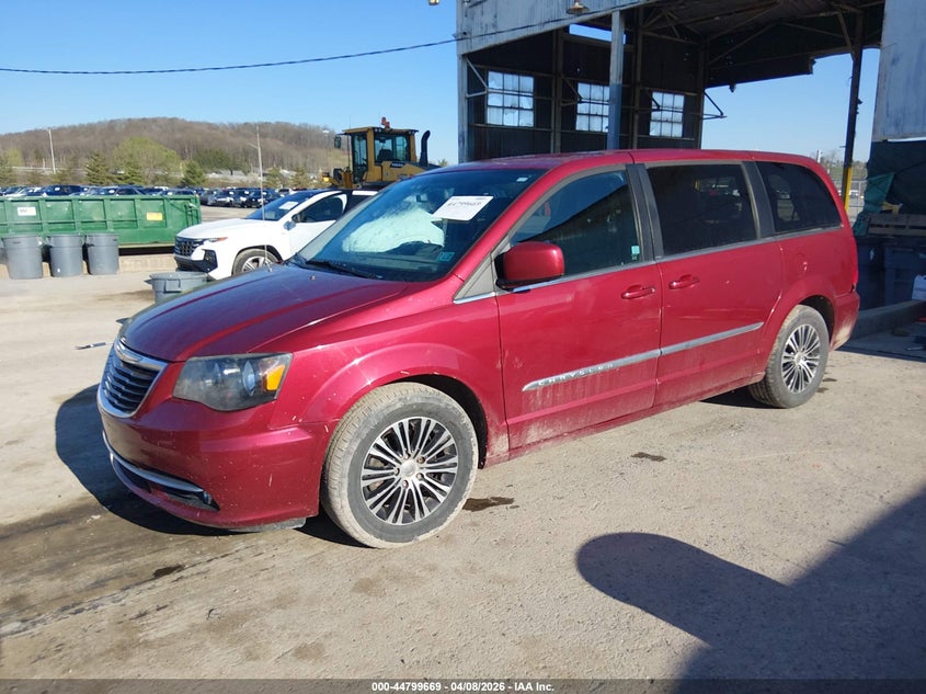 2014 Chrysler Town & Country S