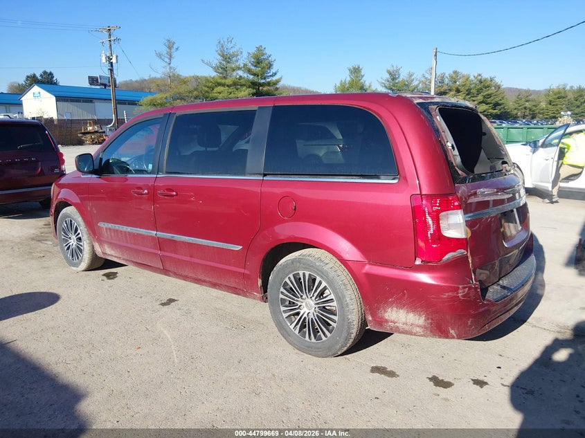 2014 Chrysler Town & Country S