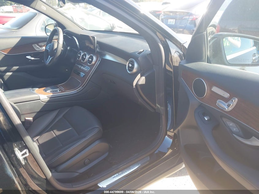 2022 Mercedes-Benz Glc 300 4Matic Suv
