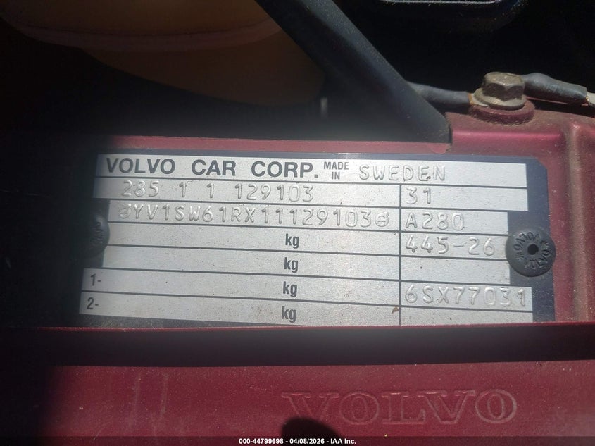 2001 Volvo V70 2.4 VIN: YV1SW61RX11129103 Lot: 44799698