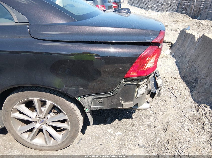 2013 Volvo C70 T5 VIN: YV1672MCXDJ141917 Lot: 44799774
