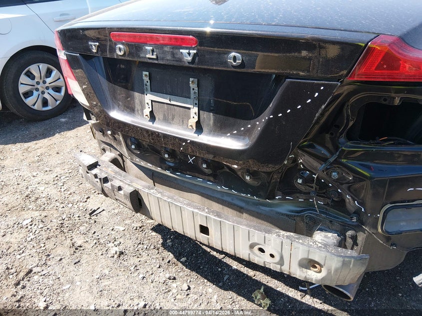 2013 Volvo C70 T5 VIN: YV1672MCXDJ141917 Lot: 44799774