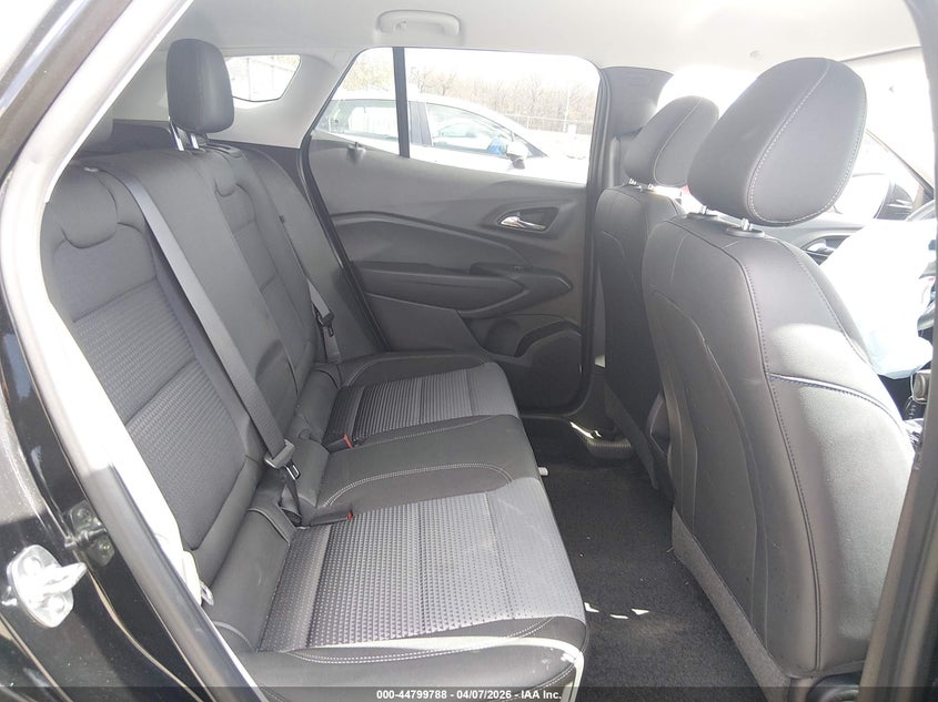 2025 CHEVROLET TRAX auction photo 8