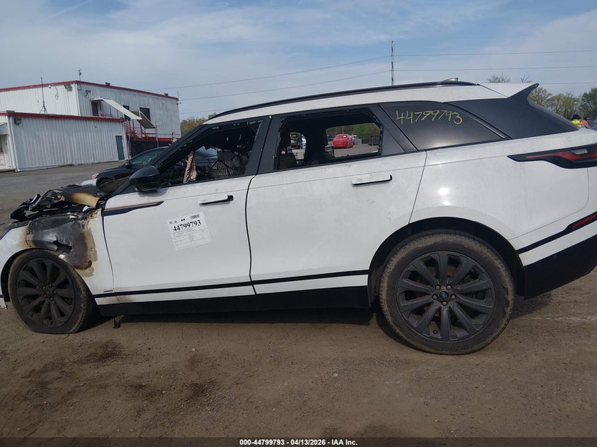 2018 Land Rover Range Rover Velar P380 Se R-Dynamic VIN: SALYL2RV0JA744481 Lot: 44799793