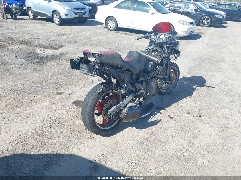 2006 Suzuki Gsx750 F VIN: JS1GR7GA262101592 Lot: 44800097