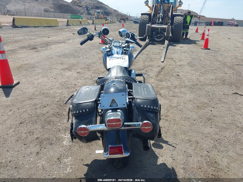 2013 Harley-Davidson Flstc Heritage Softail Classic VIN: 1HD1BWV17DB047778 Lot: 44800181