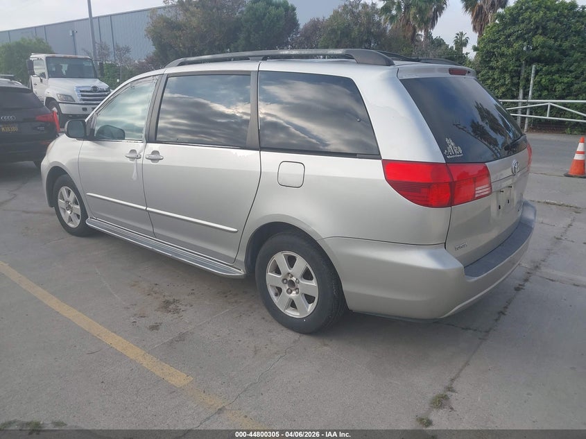 2004 Toyota Sienna Le