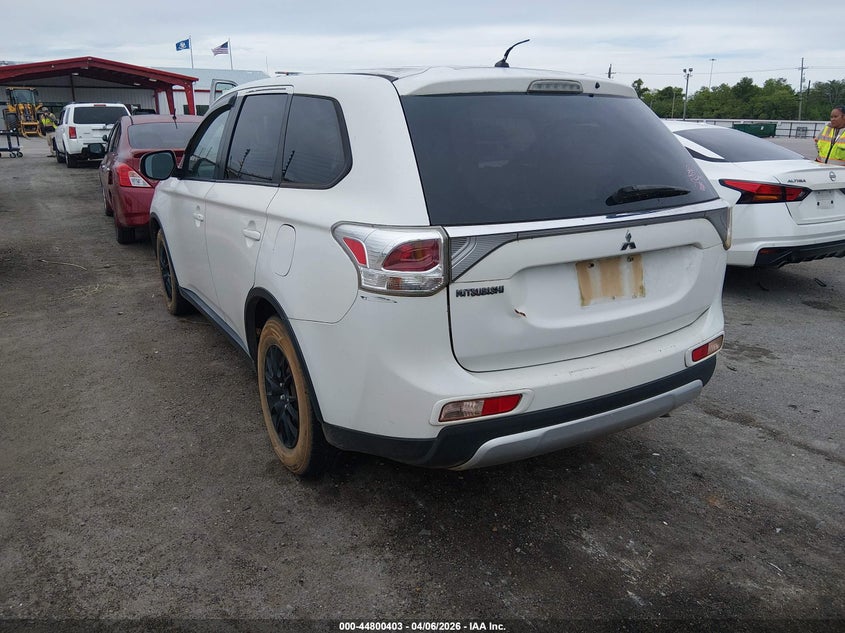 2015 Mitsubishi Outlander Es