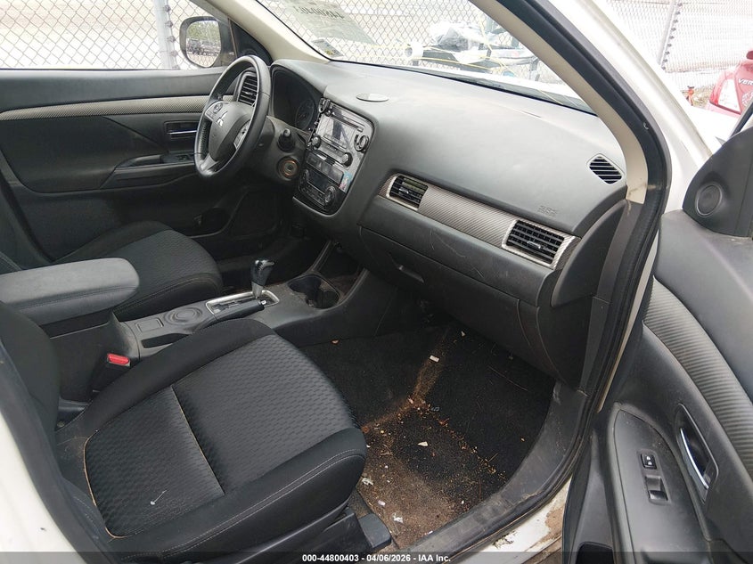 2015 Mitsubishi Outlander Es
