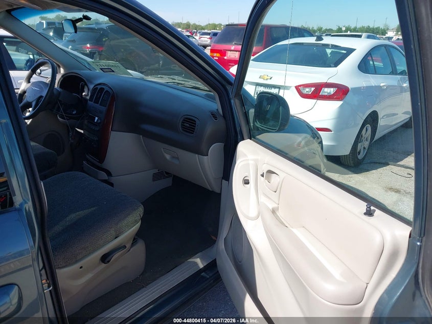 2006 Chrysler Town & Country