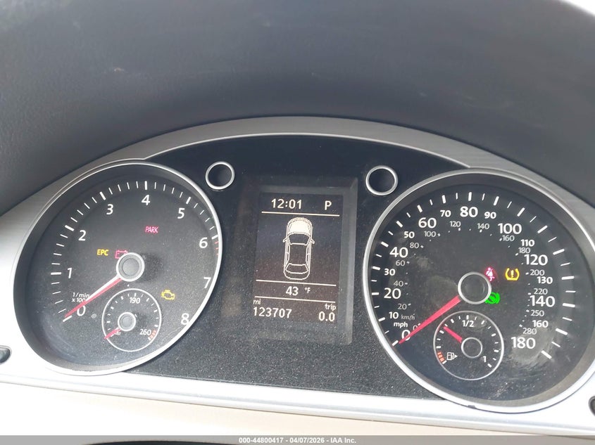 2015 Volkswagen Cc 2.0T R-Line VIN: WVWBP7AN2FE814816 Lot: 44800417