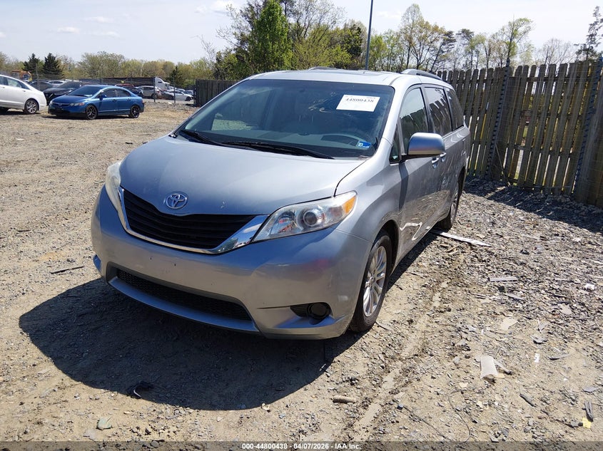 2011 Toyota Sienna Xle V6