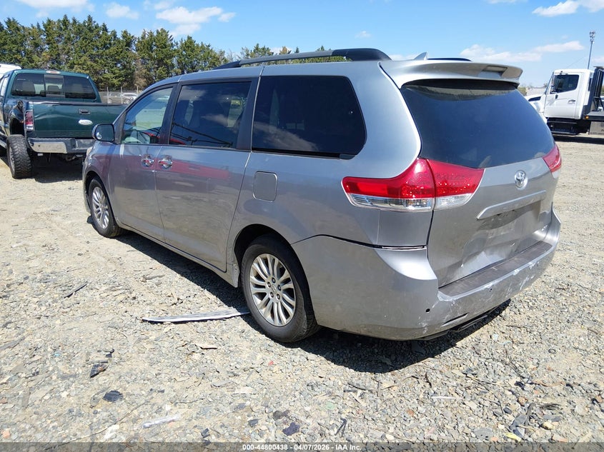 2011 Toyota Sienna Xle V6