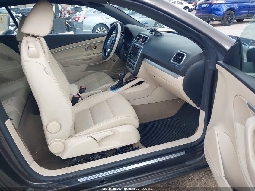 2016 VOLKSWAGEN EOS CABRIO 2.0L I-4 DI, DOHC, VVT, TURBO, 200HP