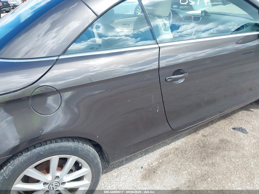 2016 Volkswagen Eos Komfort VIN: WVWBW8AH1GV000144 Lot: 44800517