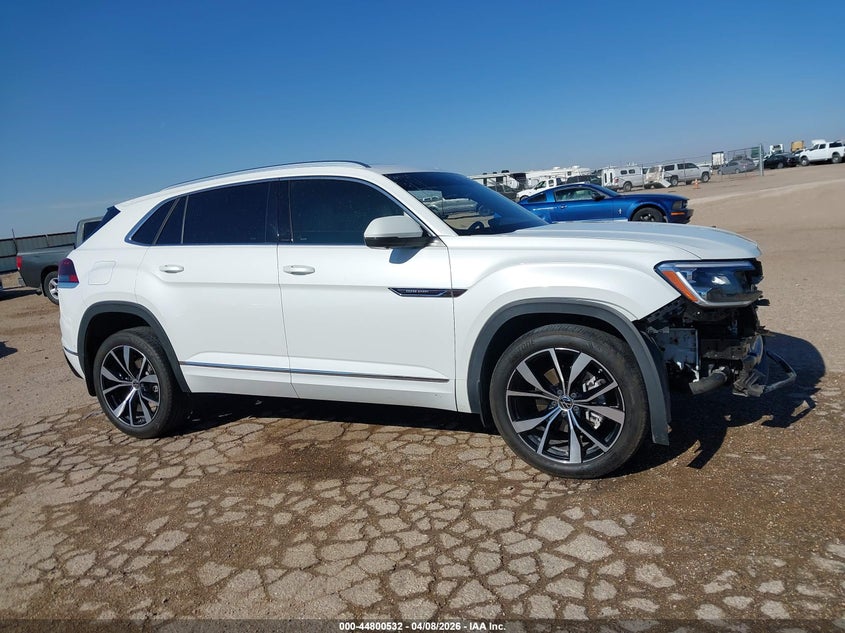 2024 Volkswagen Atlas Cross Sport 2.0T Sel Premium R-Line VIN: 1V2FE2CA5RC216724 Lot: 44800532