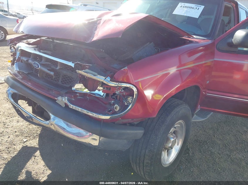 1998 Ford Explorer Eddie Bauer/Limited/Xlt VIN: 1FMZU35P4WZA11392 Lot: 44800631