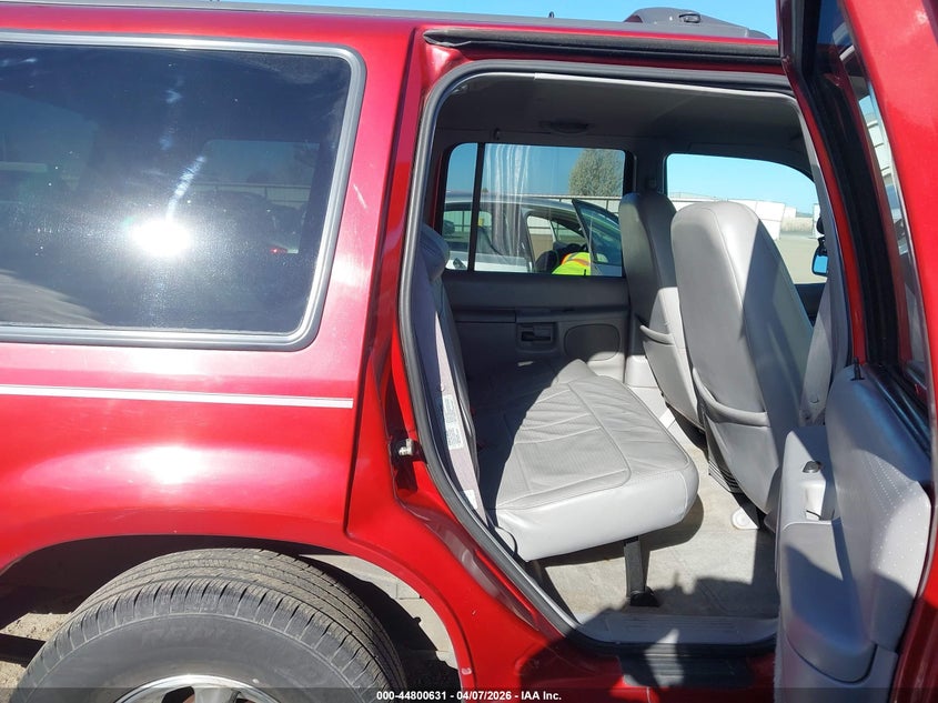 1998 Ford Explorer Eddie Bauer/Limited/Xlt VIN: 1FMZU35P4WZA11392 Lot: 44800631