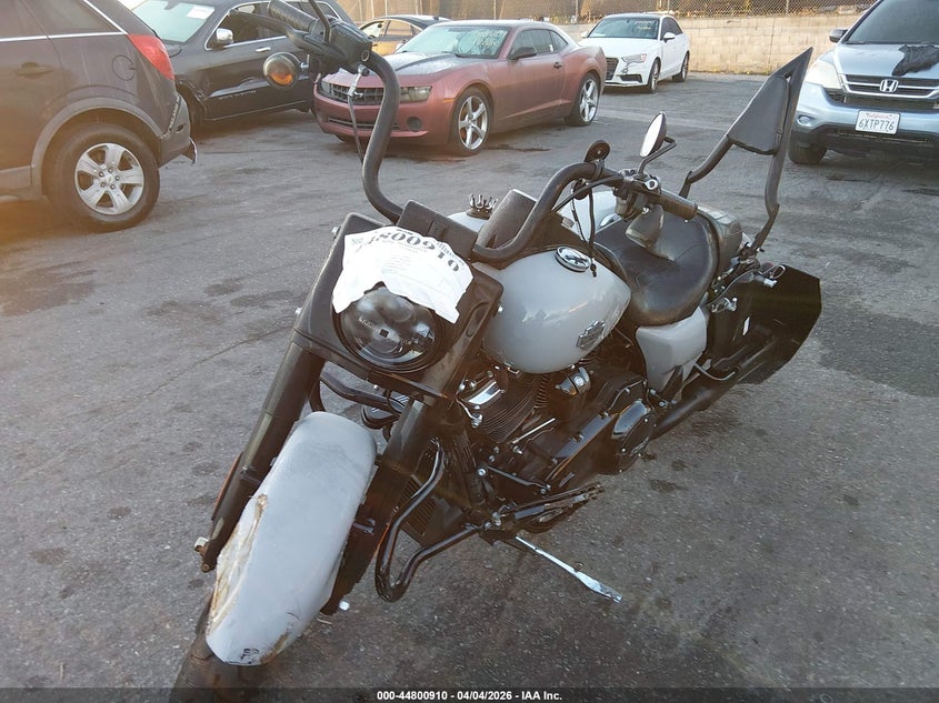2025 HARLEY-DAVIDSON ROAD KING SPORT_BIKE 2