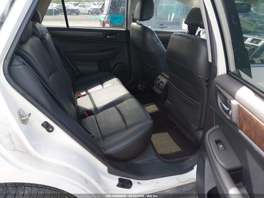 2015 SUBARU OUTBACK auction photo 8
