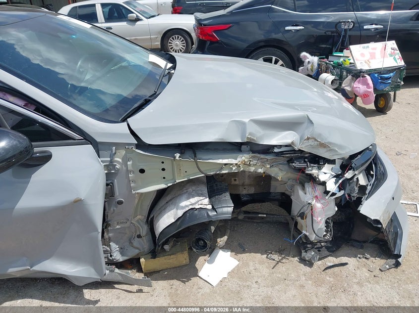 2025 KIA K5 auction photo 6