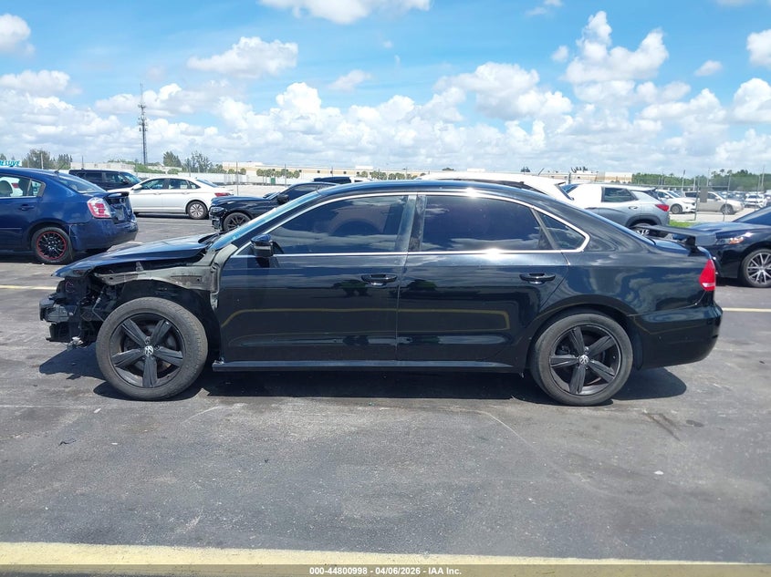 2012 Volkswagen Passat 2.5 2.5L Se black Lot 111044800998 Vin 1VWBP7A36CC108953
