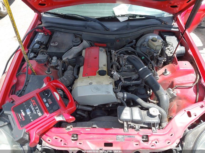 2000 Mercedes-Benz Slk 230 Kompressor VIN: WDBKK47F9YF159742 Lot: 44801016