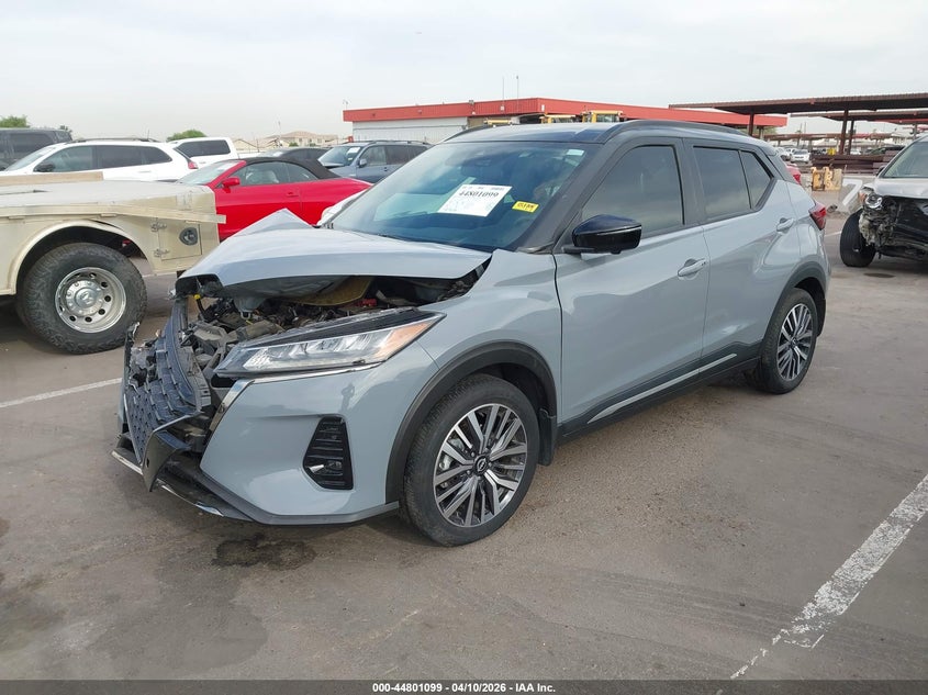 2023 Nissan Kicks Sr Xtronic Cvt
