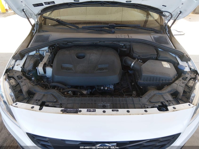 2017 Volvo V60 Cross Country T5 VIN: YV440MWK0H1026022 Lot: 44801150