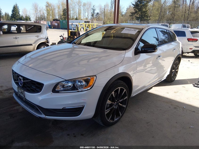 2017 Volvo V60 Cross Country T5 VIN: YV440MWK0H1026022 Lot: 44801150