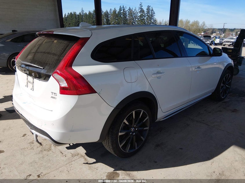 2017 Volvo V60 Cross Country T5 VIN: YV440MWK0H1026022 Lot: 44801150