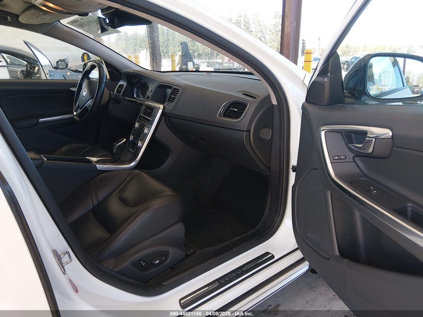 2017 Volvo V60 Cross Country T5 VIN: YV440MWK0H1026022 Lot: 44801150