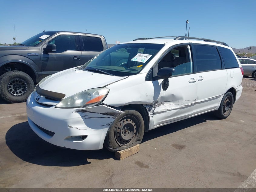 2008 Toyota Sienna Le