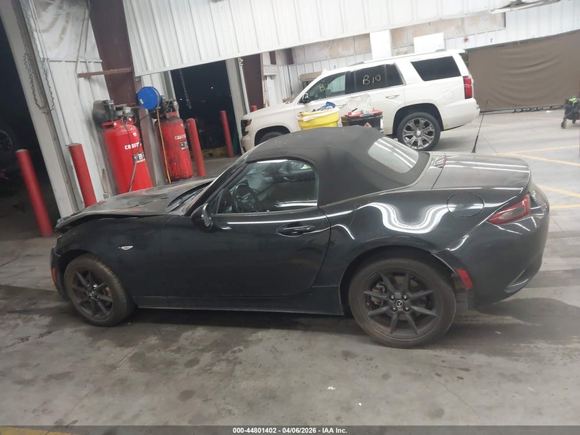 2022 Mazda Mx-5 Miata Sport VIN: JM1NDAB79N0500689 Lot: 44801402