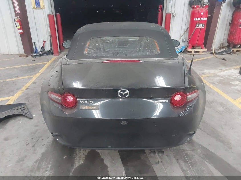 2022 Mazda Mx-5 Miata Sport VIN: JM1NDAB79N0500689 Lot: 44801402