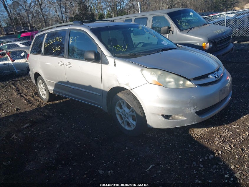 2006 Toyota Sienna Le