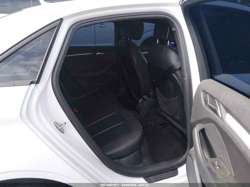 2015 AUDI A3 auction photo 8