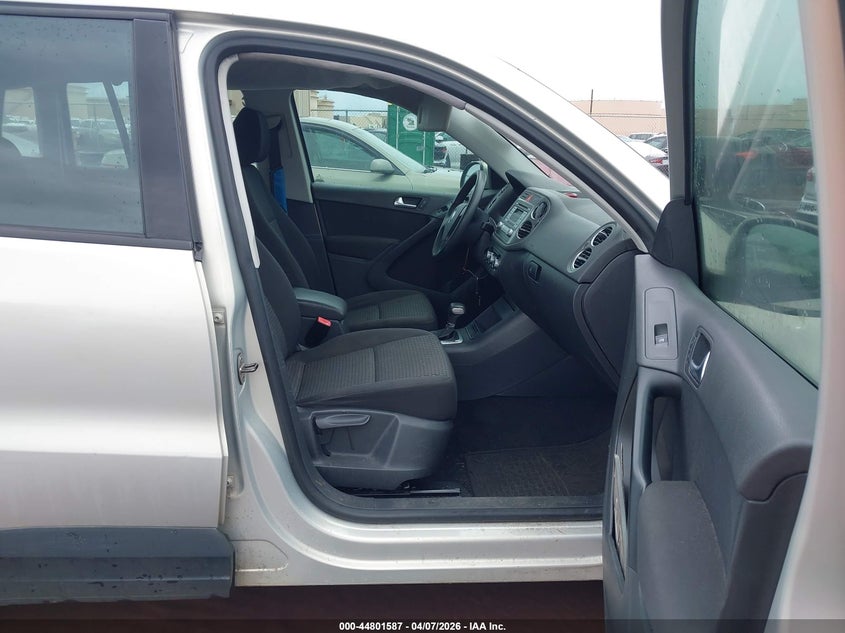 2010 Volkswagen Tiguan S