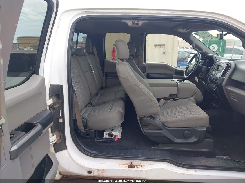 2015 FORD F-150 auction photo 8