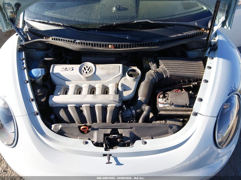 2010 Volkswagen New Beetle 2.5L Final Edition VIN: 3VWRG3AL4AM007431 Lot: 44801652