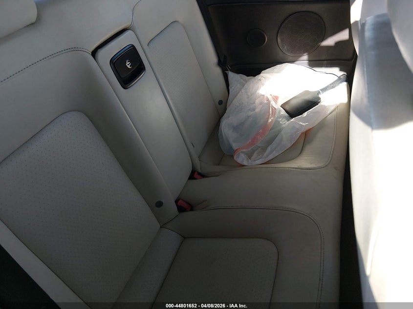 2010 Volkswagen New Beetle 2.5L Final Edition VIN: 3VWRG3AL4AM007431 Lot: 44801652