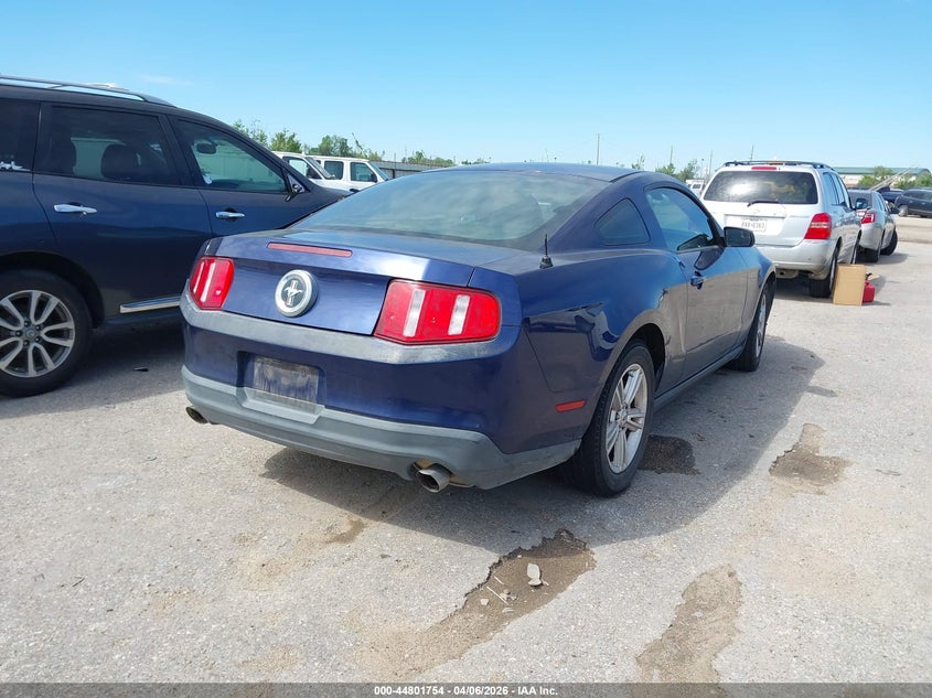 2012 Ford Mustang V6