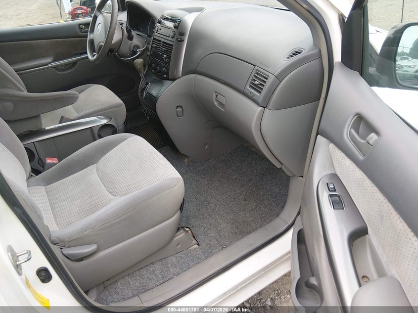 2007 Toyota Sienna Le